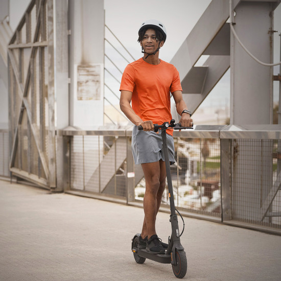 Xiaomi Mi Electric Scooter Pro 2 קורקינט חשמלי
